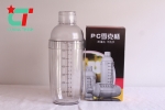 Shaker nhựa vạch đen 700  ml 
